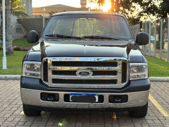 FORD F-250 4.2 XL 4X2 CS TURBO INTERCOOLER DIESEL 2P MANUAL FORD F-250 4.2 XL 4X2 CS TURBO INTERCOOLER DIESEL 2P MANUAL